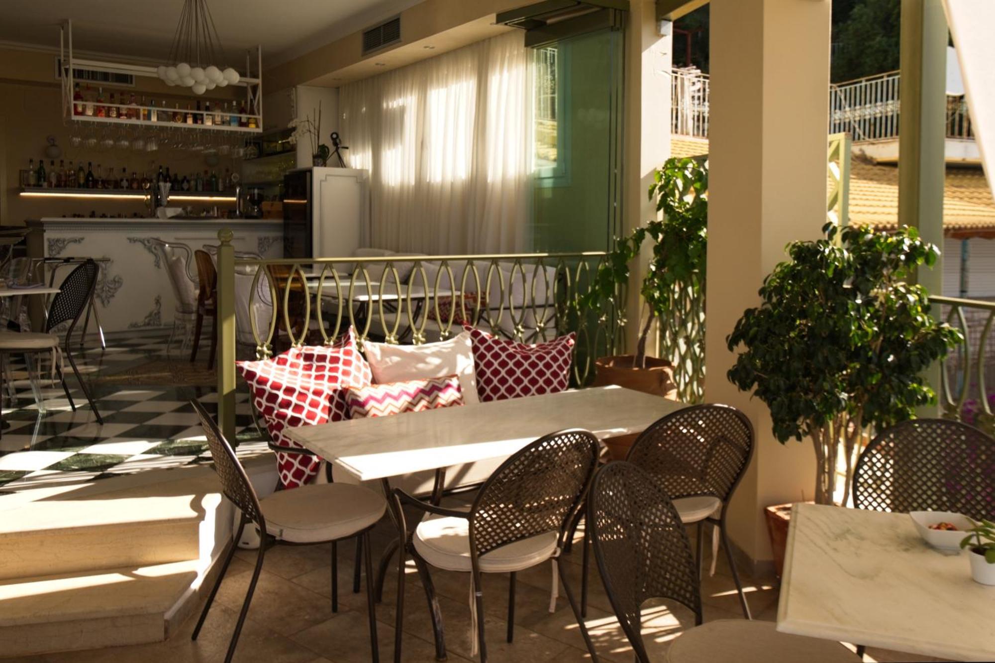 Irida Boutique Hotel Parga Exterior foto